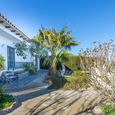 Erbanozi By Interhome Сasa de vacaciones *